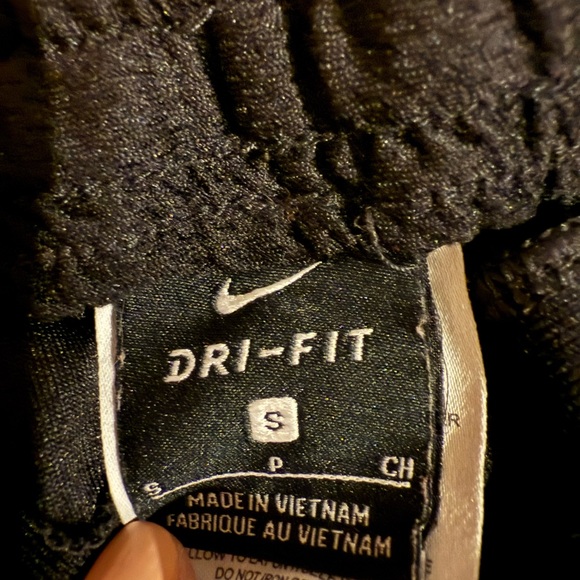Women’s Nike dry fit training pants SM - Picture 2 of 2